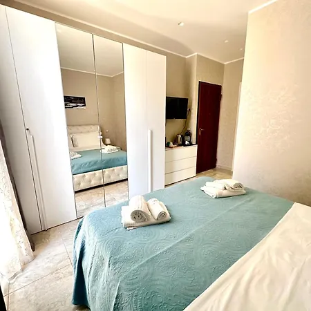 Marina Di Trezza 3* 아치카스텔로